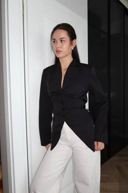 Жіночий піджак з акцентними плечима та зав’язкою Одеса - фото 17