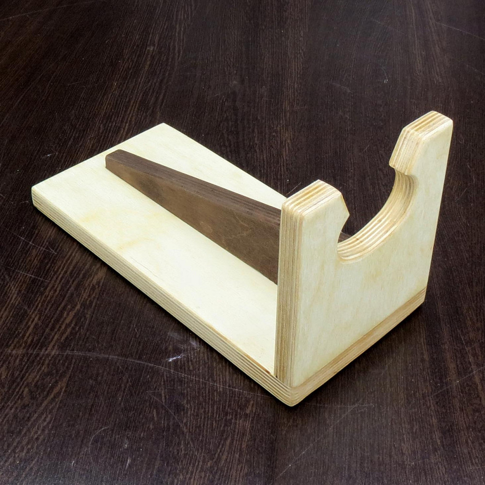 Настенный держатель гитары 