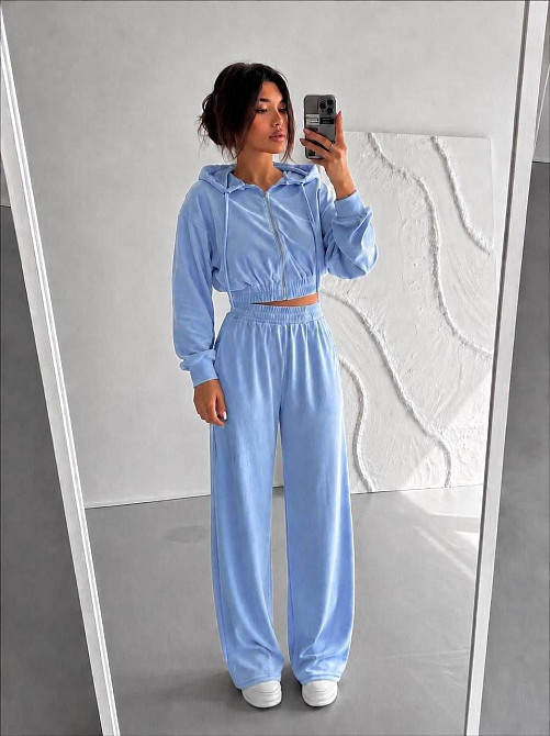 Велюровый костюм-двойка с капюшоном и палаццо, свободный крой, голубой, размер M-L Лубны - изображение 10