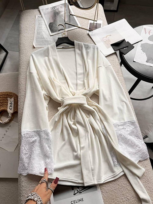 Жіночий стильний романтичний велюровий халат + мереживо Одеса - фото 6