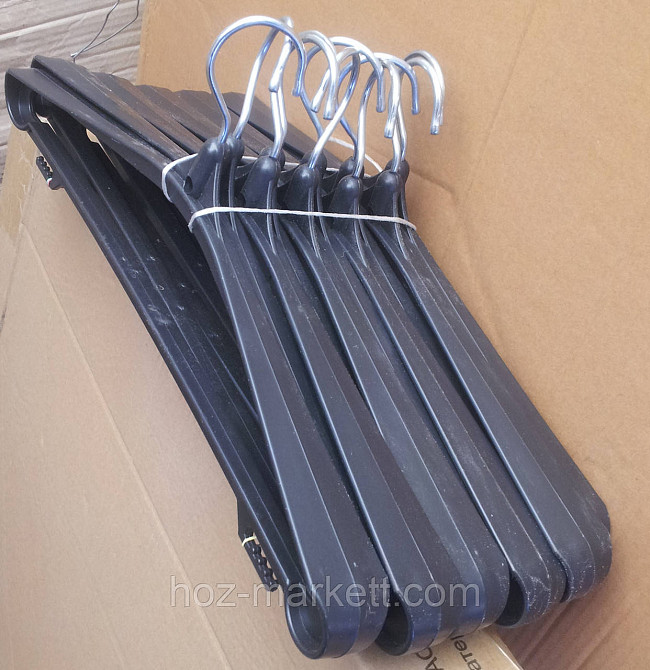 Плечики вішалки (тремпеля) чорні широкі з залізним поворотним гачком Харків - фото 1