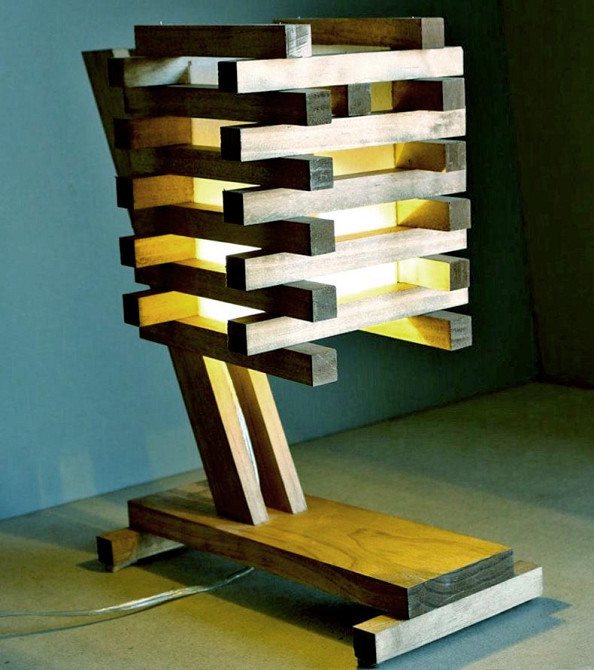 Светильник настольный 