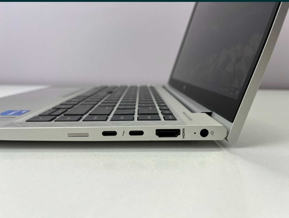 HP EliteBook 840 G8 i5- 1135G7 14