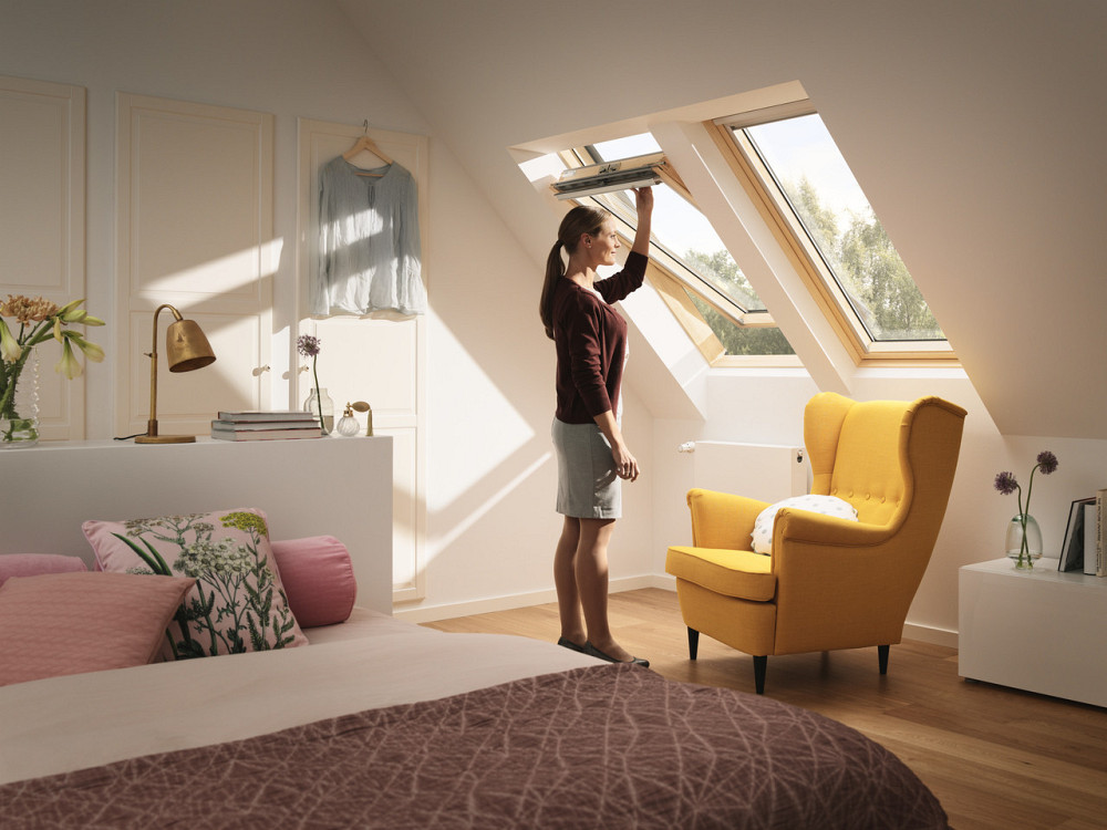 Мансардне вікно Velux Стандарт   GZL 1051 (ручка зверху) 55*98 Київ - фото 5