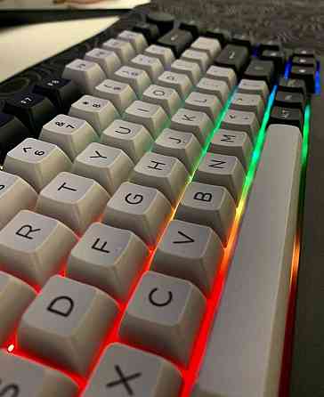 Последняя ! Новая безпроводная Клавиатура: Akko 5075B Plus Dracula Castle Киев