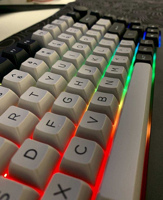 Последняя ! Новая безпроводная Клавиатура: Akko 5075B Plus Dracula Castle Киев - изображение 6