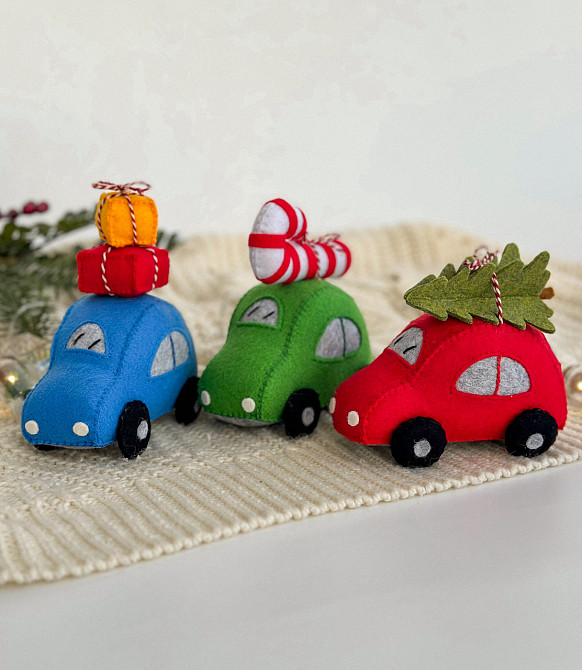 Новорічна ялинкова іграшка з фетру ручної роботи Машинка з подарунками 11 см Київ - фото 5