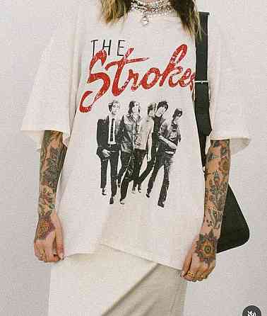 Футболка жіноча з принтом  48 Біла 2664085701 Дніпро