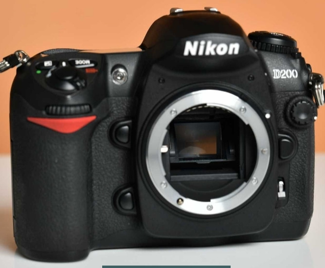 Фотоаппарат: Nikon D200. Харьков - изображение 1