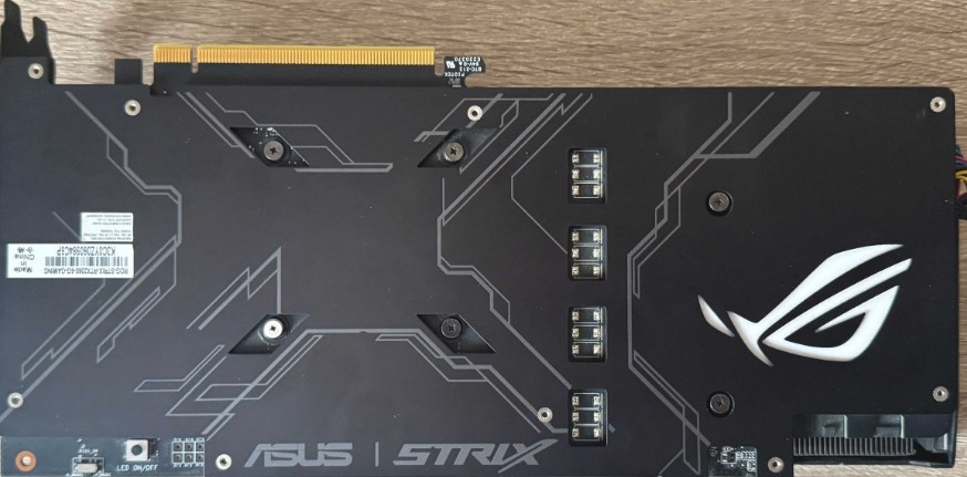 Видеокарта ASUS ROG STRIX 2060 6GB. Харьков - изображение 4