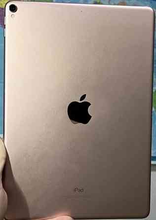 Планшет - iPad Pro 10.5 64 Gb в рожевому кольорі. Харьков