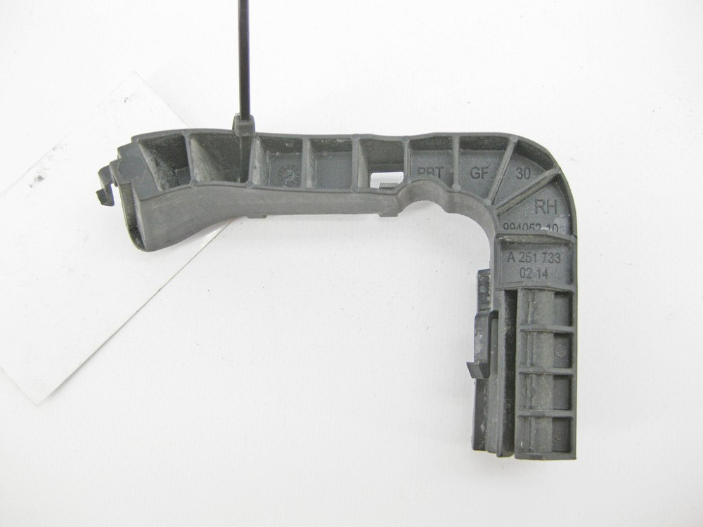 Mercedes-Benz  A2517330214 Утримувач - кронштейн рами ручки на замку задніх правих дверей R-Class W251 Одесса - изображение 1