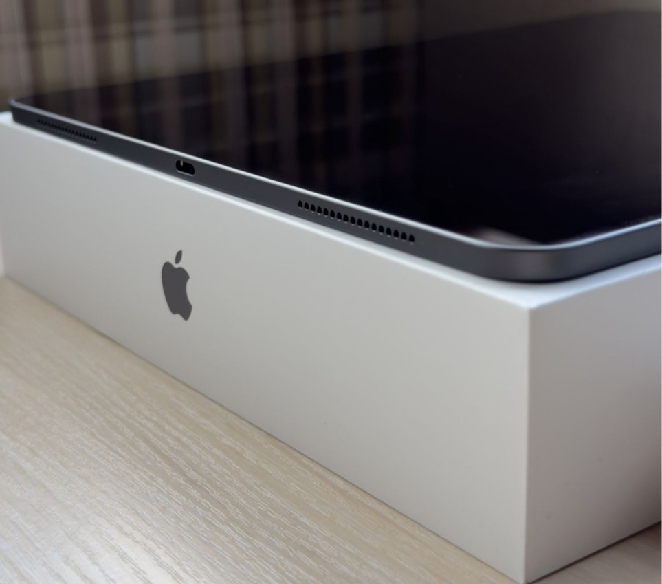 Планшет Apple iPad Pro 12.9