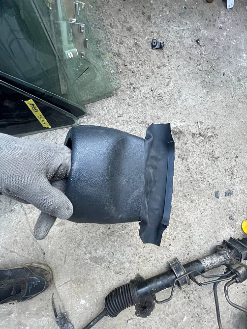 Подрулевой пластик Kia Sportage 2021–2025 Киев - изображение 2