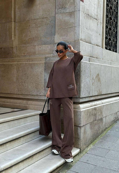 Женский прогулочный костюм двойка: кофта и штаны со стразами коттон 44, Шоколадный Одесса - изображение 1