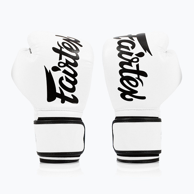 Боксерські рукавиці Fairtex BGV14 White 16 унцій (бинти в комплекті) Каменское - изображение 4