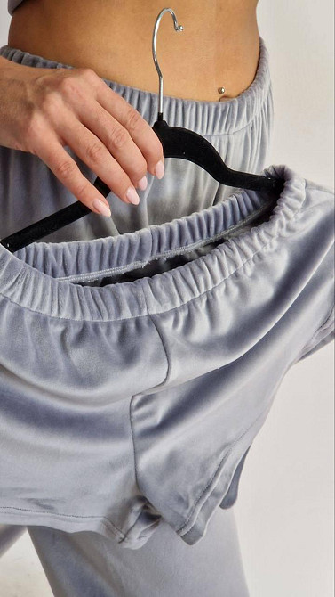 Піжама-комплект (футболка+шорти+штани) з плюшевого велюру Сірий M Харків - фото 4