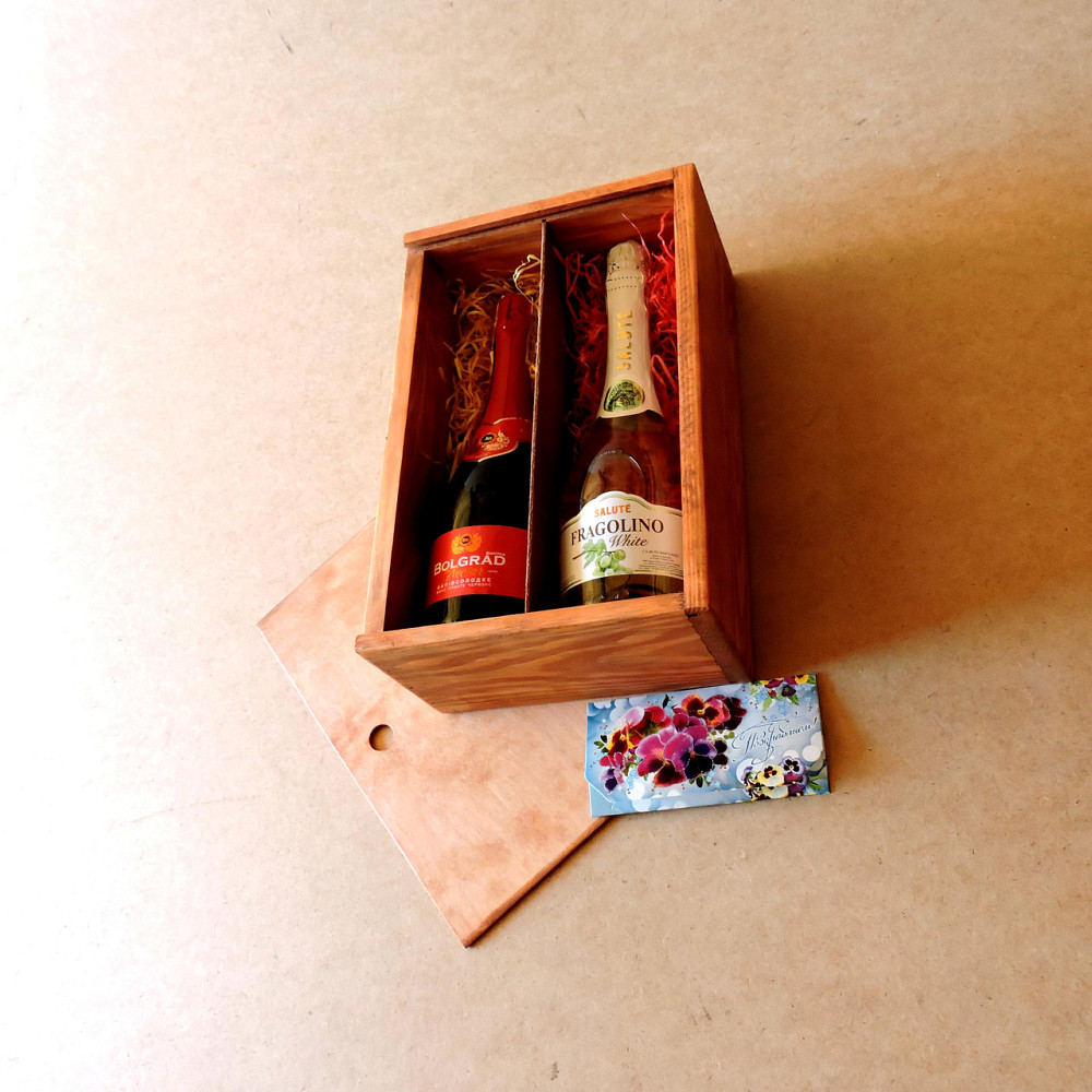 Подарочная коробка 