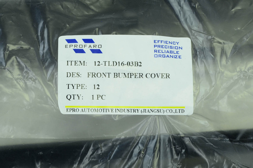 Накладка переднего Митсубиси Аутлендер 3 (2015-2018) 2-й рестайлинг центральная черная бампера Мукачево - изображение 2