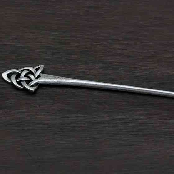 Металическая кельтская шпилька для волос – длинная палочка для пучка и причёсок Киев