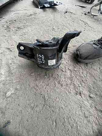 Подушка (опора) автоматичної коробки передач на Hyundai Santa Fe 2012-2018 Київ