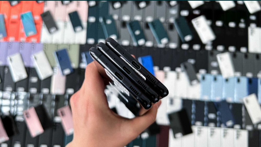 Смартфон Samsung Galaxy S20+5G 12/128Gb. Cosmic Black/Blue/Gray Киев - изображение 4