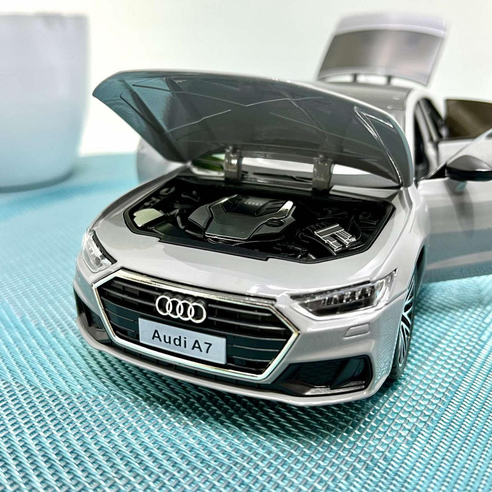 Машинка Audi А7 Авто Експерт металопластик 1:24 звук світло інерція Сіра (1904-17) Чернигов - изображение 9