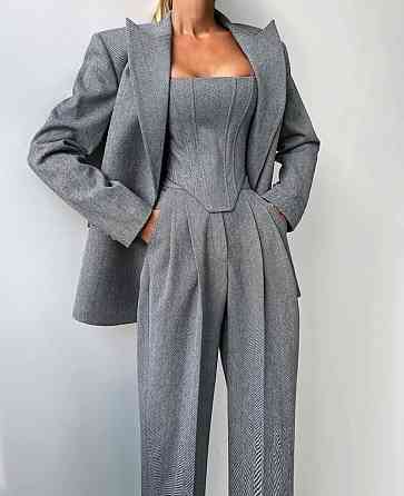 Женский теплый брючный костюм тройка: пиджак топ и штаны кашемир елка Серый, 46 Одесса