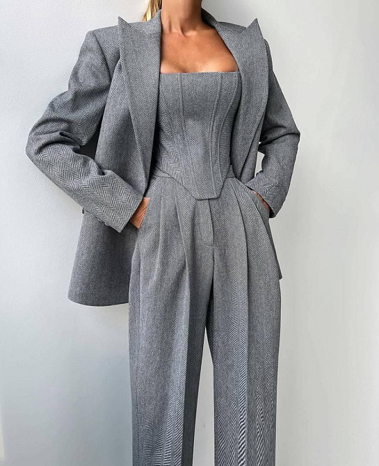 Женский теплый брючный костюм тройка: пиджак топ и штаны кашемир елка Серый, 46 Одесса - изображение 6