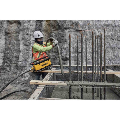 Вибратор глубинный DeWALT силовой POWERSHIFT Li-Ion 55V, бесщёточный, 4.5 кг (без АКБ и ЗУ) (DCPS320N) Винница - изображение 3