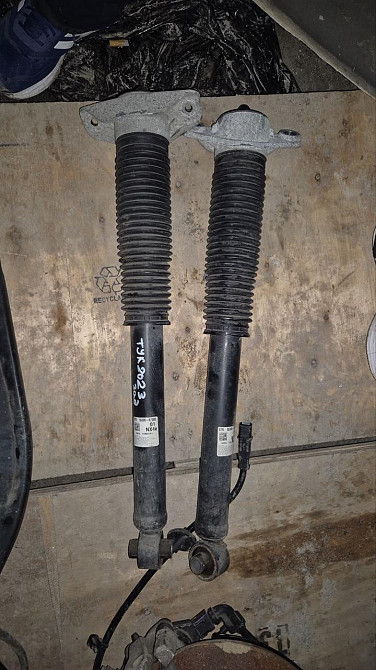 Задние стойки Hyundai Tucson 2023 Киев - изображение 1