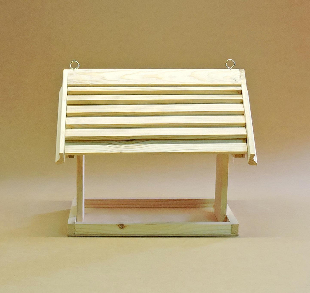 Кормушка садовая для птиц 