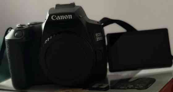 Фотоаппарат Canon EOS 250D EF-S 18-55mm. III Kit. Киев