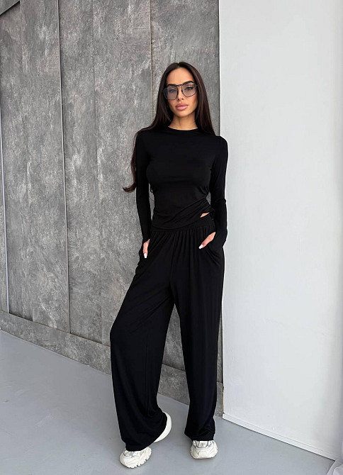 Жіночий стильний базовий костюм із м'якої еластичної тканини. Чорний, 42/44 Одеса - фото 1