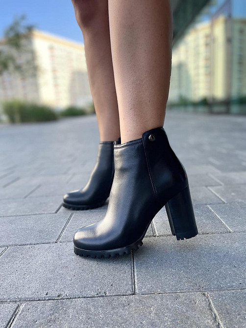 Жіночі черевики VELONY чорні натуральна шкіра висота 10см каблук 8см (6113-W405) Коломыя - изображение 10