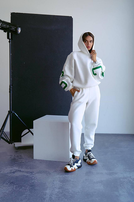 Женский стильный повседневный костюм Chicago с двойным капюшоном Одесса - изображение 5