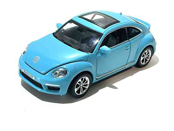 Машинка Автоексперт Volkswagen Beetle 1:32 метал світло/звук відчиняються двері капот багажник Блакитна (12012) Чернігів