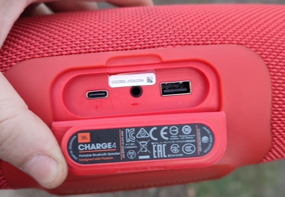 Оригинальная портативная акустика JBL charge 4 как новая!х Киев - изображение 1