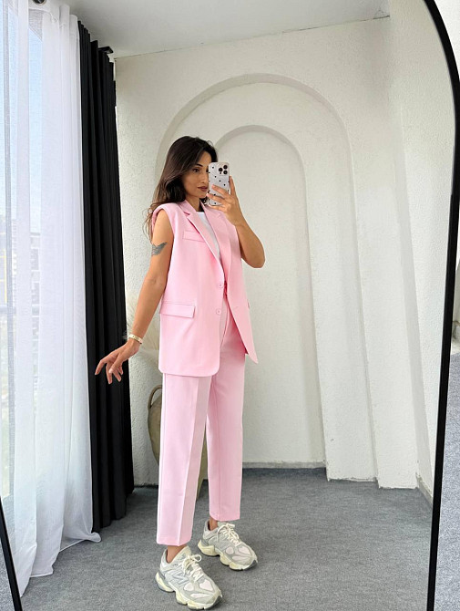 Жіночий базовий брючний костюм-двійка: жилет і штани креп костюмка Рожевий, 50/52 Одеса - фото 4