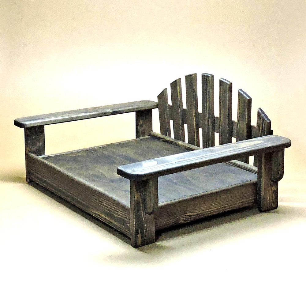 Лежак деревянный для собаки 