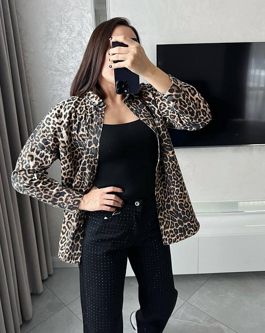 Жіноча стильна леопардова сорочка на металевих ґудзиках Одеса - фото 5