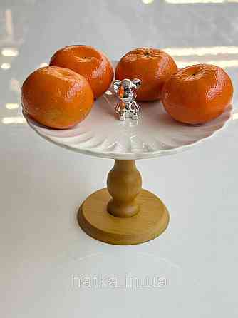 Тортівниця підставка для торта на ніжці «White kitchen» 21*13,5 см кераміка+дерево 8030-323 Київ