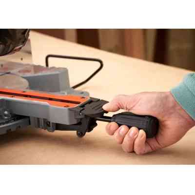 Торцовочная пила Black&Decker 1500 Вт, диск 216х30 мм, 4700 об/мин, XPS, вес 15 кг (BES701) Винница