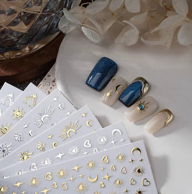 Наклейки для нігтів золотисті 3 листи дизайн сонце місяць зірки Київ - фото 3