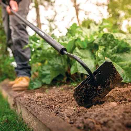 Садова Мотика для городу Fiskars "Solid" (135713/1016035) Сталь Нововолинськ