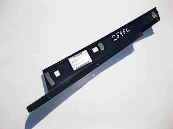 Mercedes-Benz  A2516901389 Вертикальна накладка скла передніх лівих дверей R-Class W251 Одесса