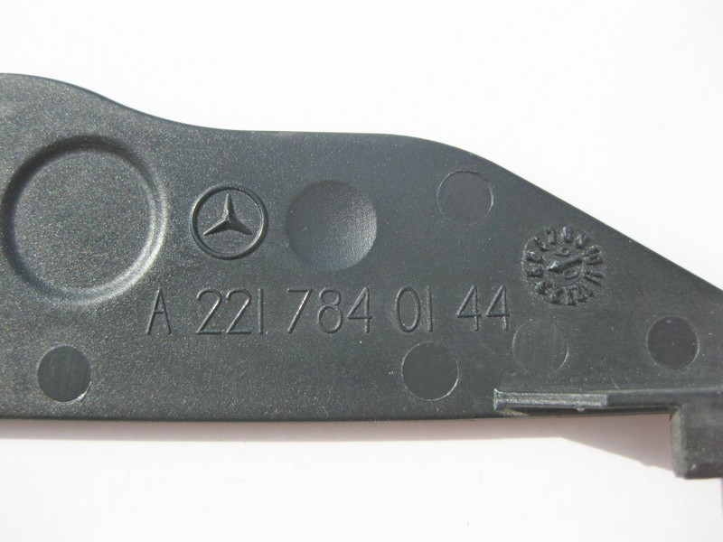 Mercedes-Benz  A2217840144 Пластикова накладка опорного механізму зсувного скла панорами ліва S-Class W221 long Одесса - изображение 6