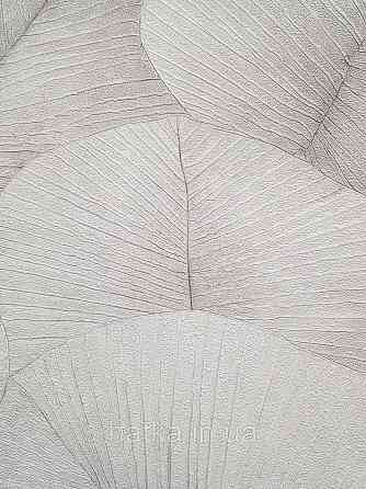 Обои виниловые на флизелине Marburg Kumano 1.06х10 листья серо бежевые с серебристым 3д лофт 34559 Киев