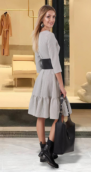 Плаття з оборкою в смужку (42) Київ - фото 3