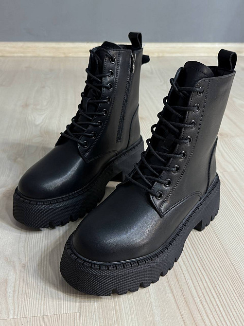 Ботинки женские Hengji 672 кожаные утепленные на тракторной подошве черные, 38, 24 см Киев - изображение 11